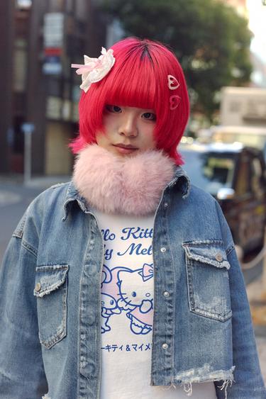 クロップドデニムシャツジャケットTRFブルーZaraのクロップドデニムシャツジャケットTRF - ブルー 