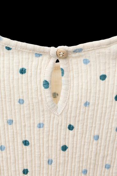 TEXTURED FLORAL T-SHIRT - Ecru / Blue by Zara