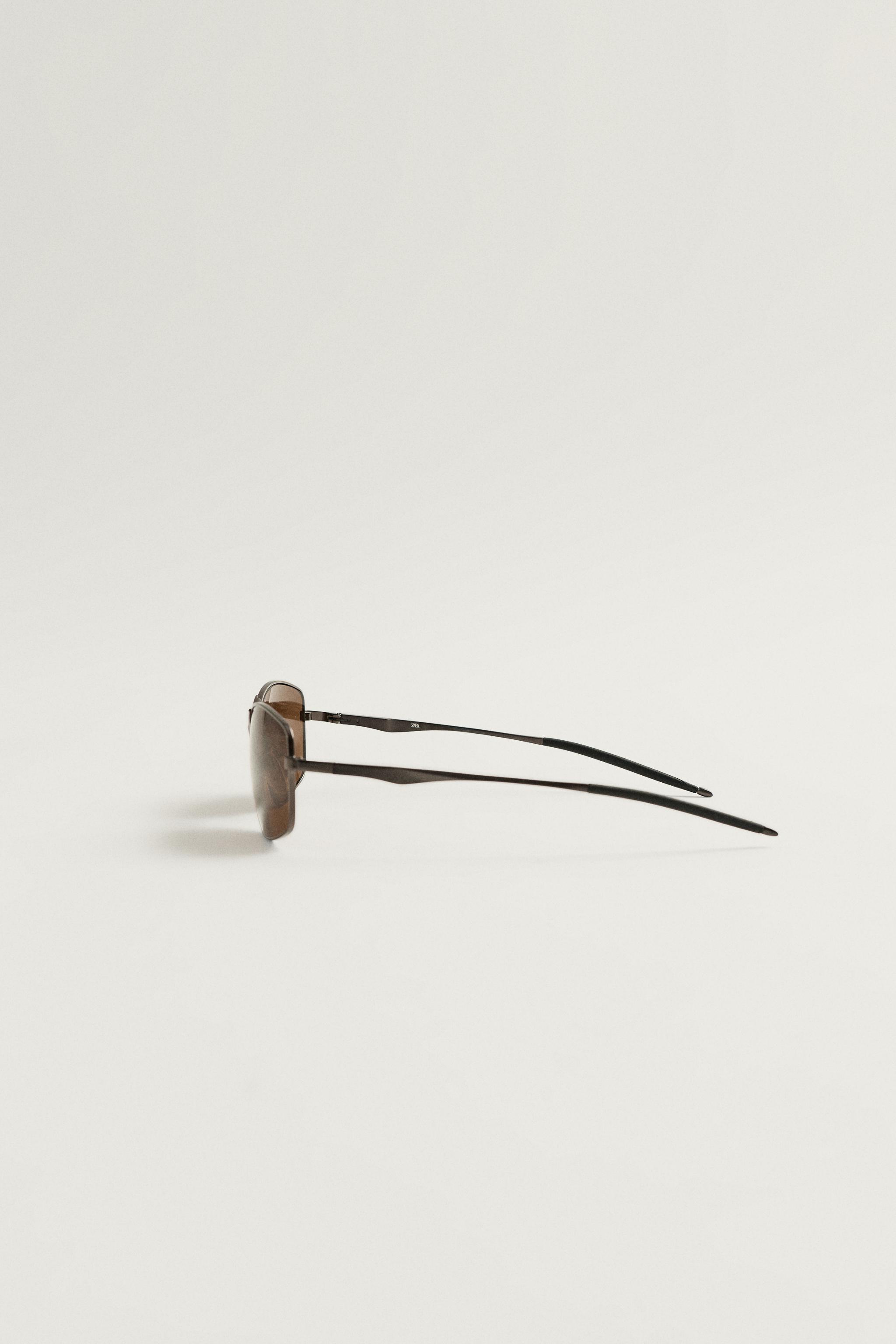 LUNETTES DE SOLEIL OVALES
