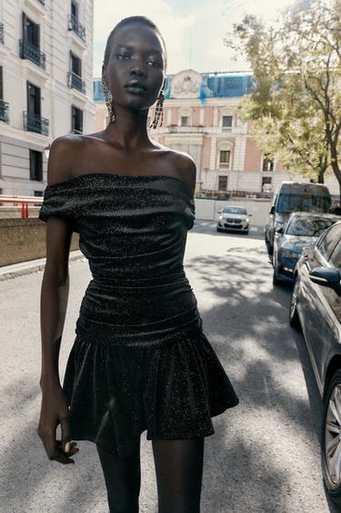 SPARKLY VELVET MINI DRESS - Black gold by Zara