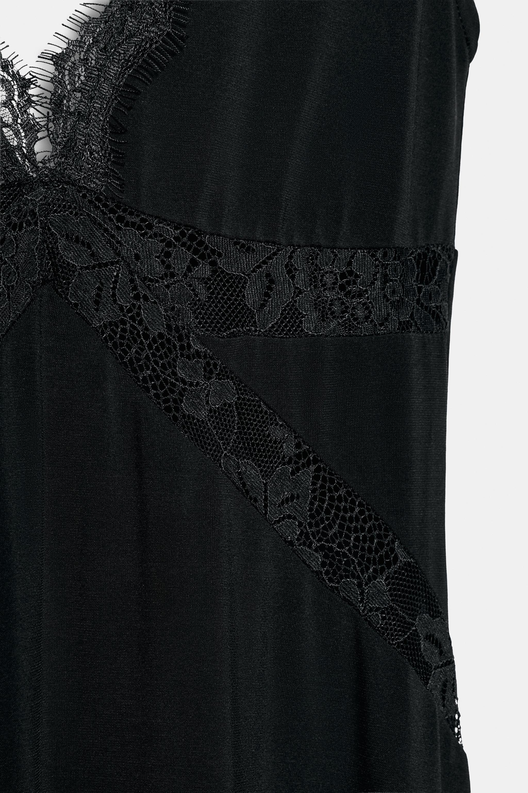 ROBE LONGUE BRETTELLES COMBINÉE