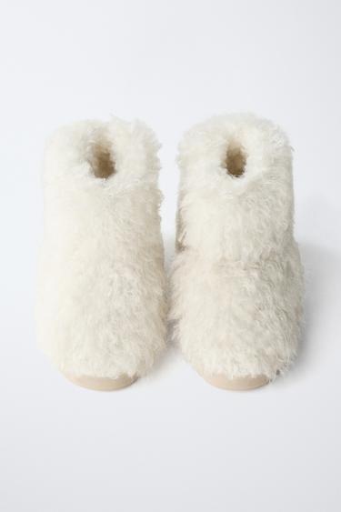 BOTTES DE NEIGE EFFET FOURRURE - Blanc écru de Zara - Image 3