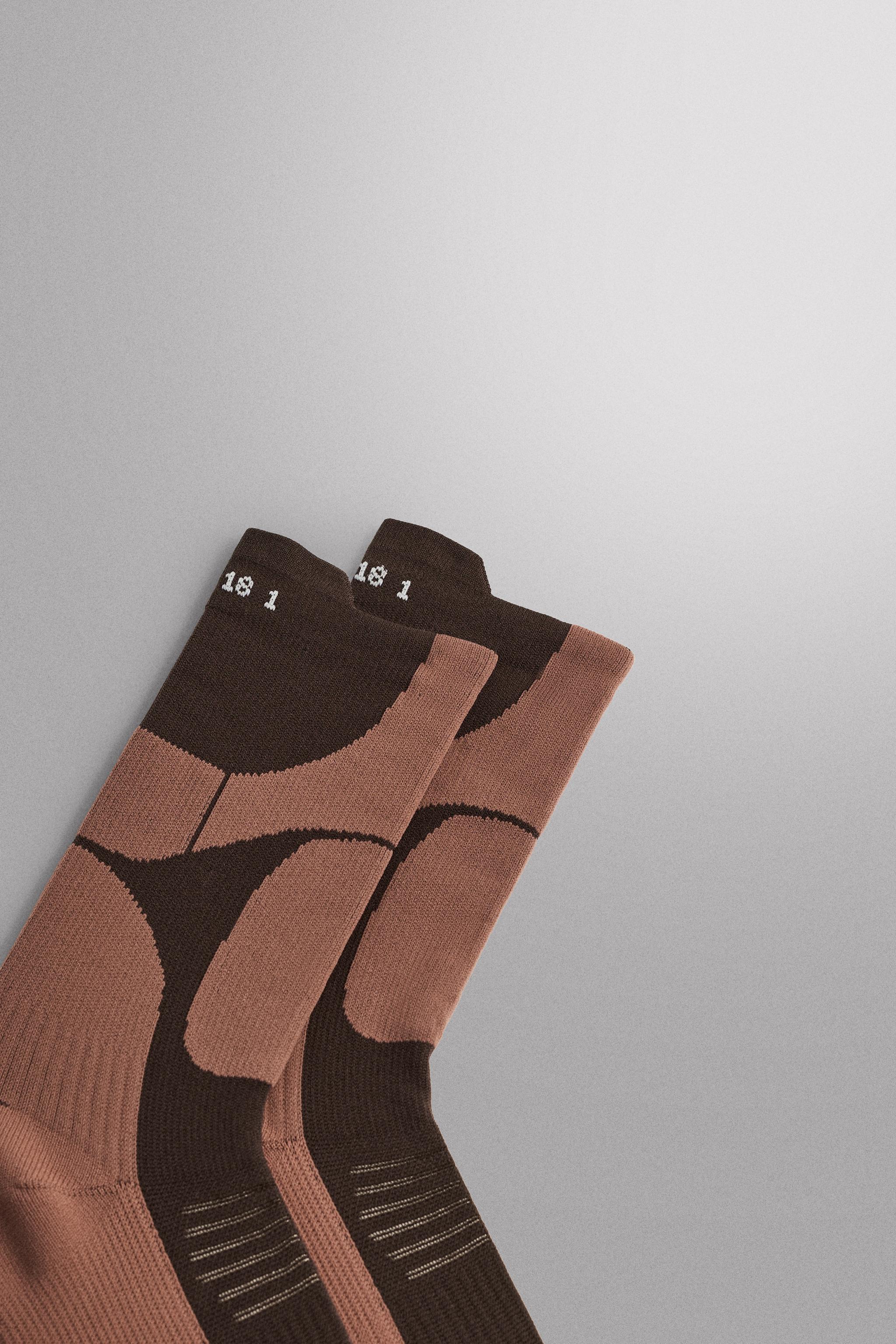 2-PACK TECHNICAL TRAINING SOCKS