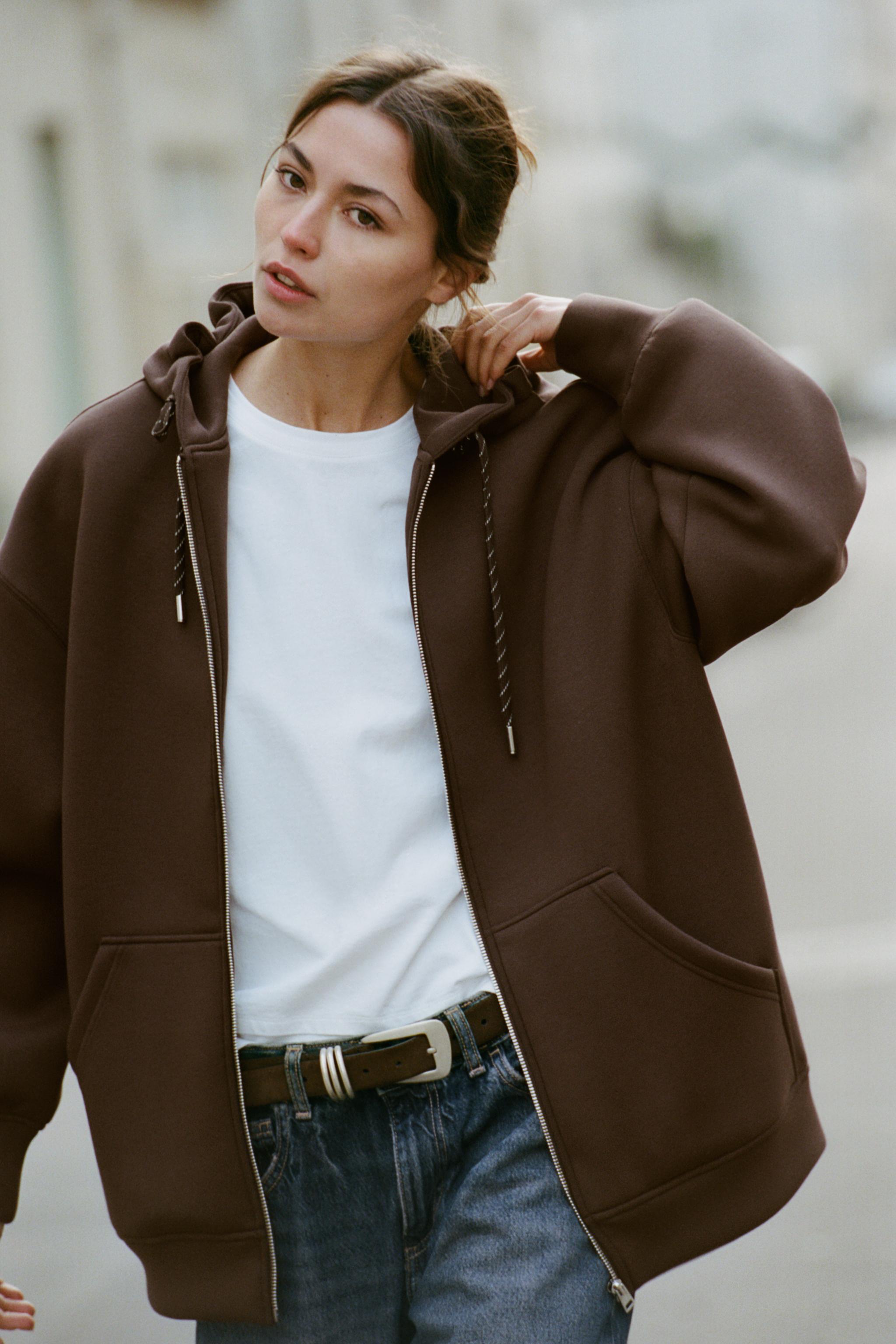 HOODIE WITH DRAWSTRINGS