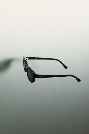 RECTANGULAR SUNGLASSES - Black by Zara - Image 0