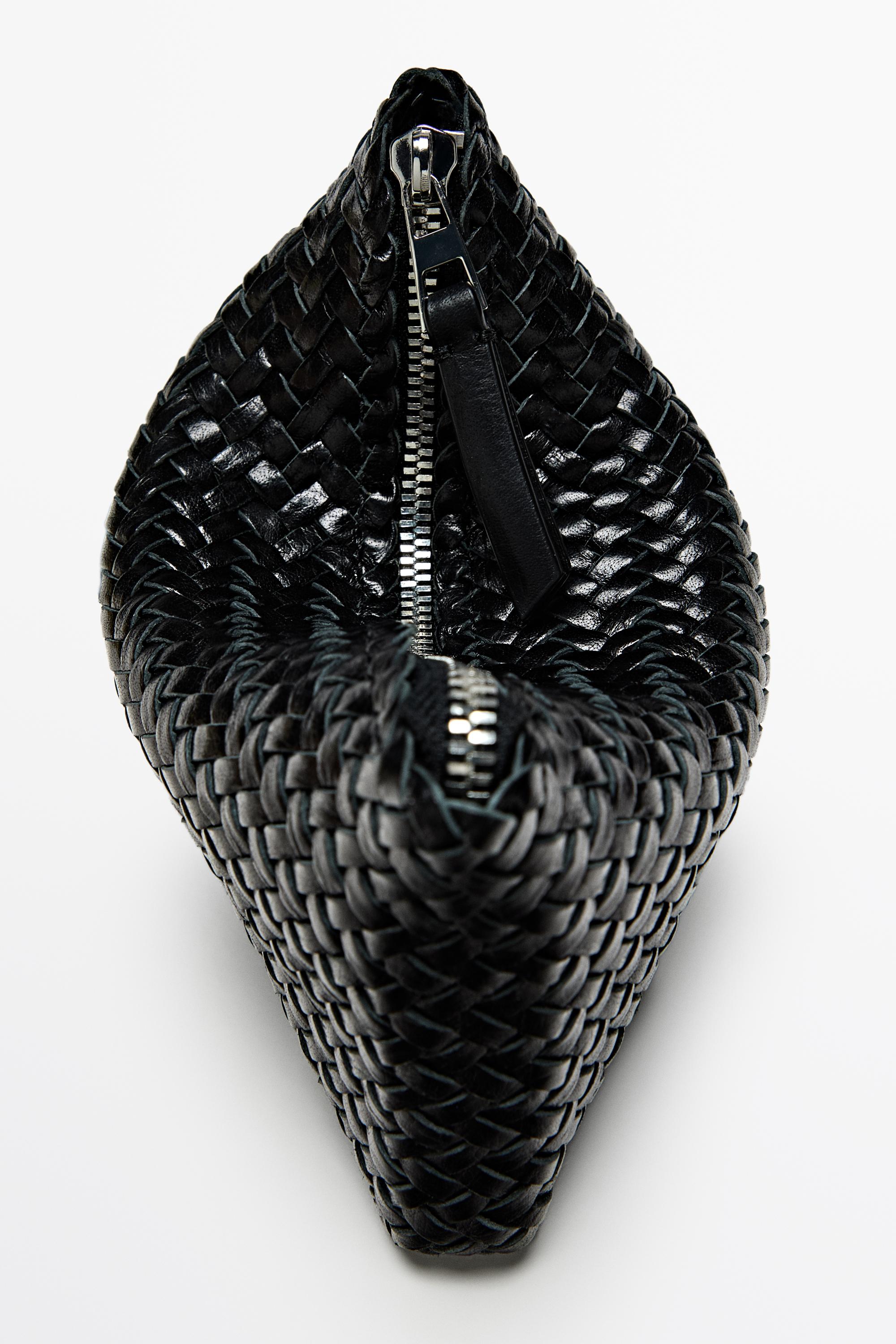 Sac pochette tressé en cuir nappa