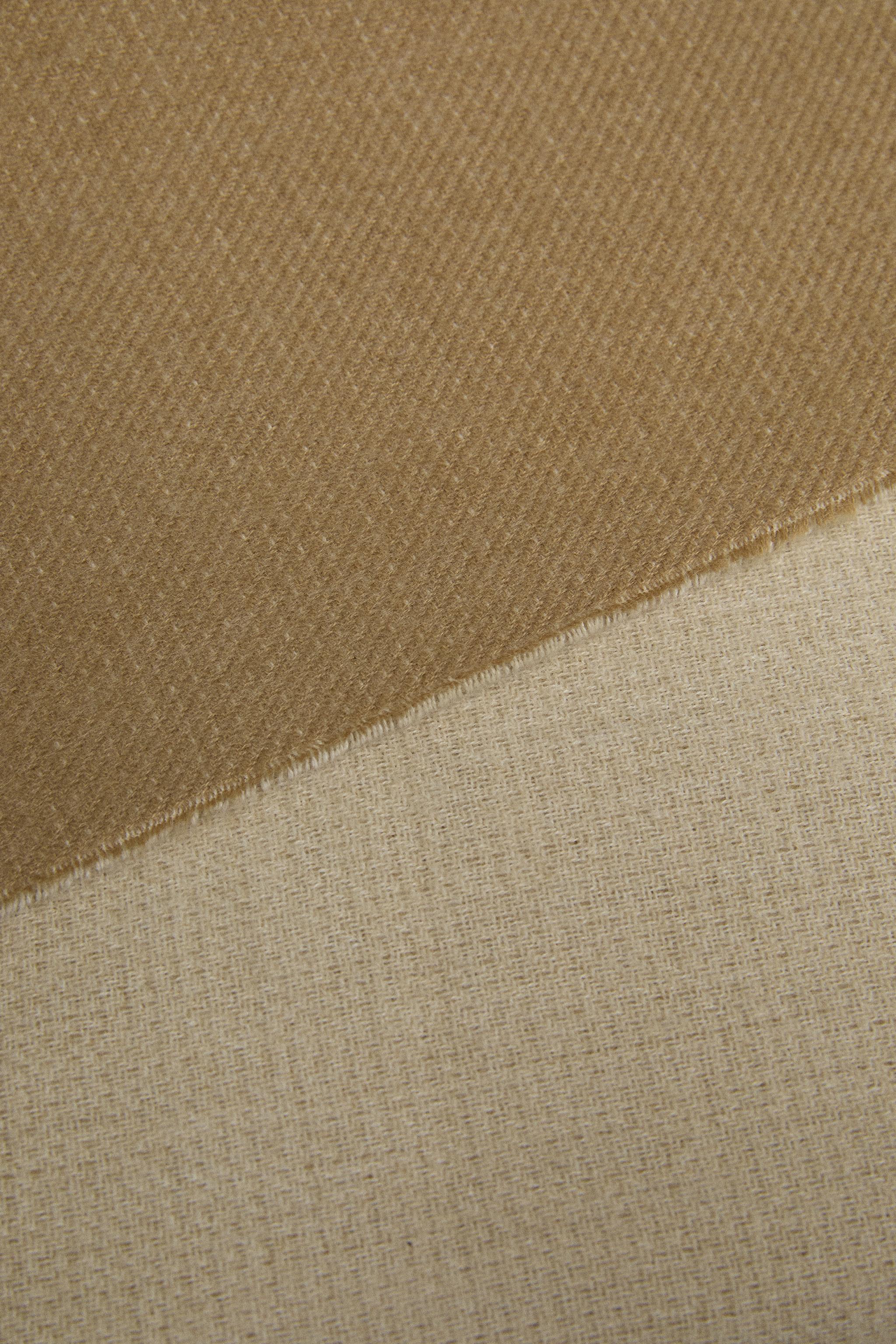 SOFT FRINGED BLANKET