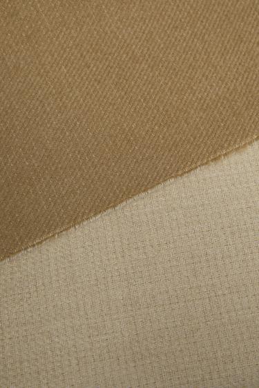 SOFT FRINGED BLANKET - Light beige by Zara