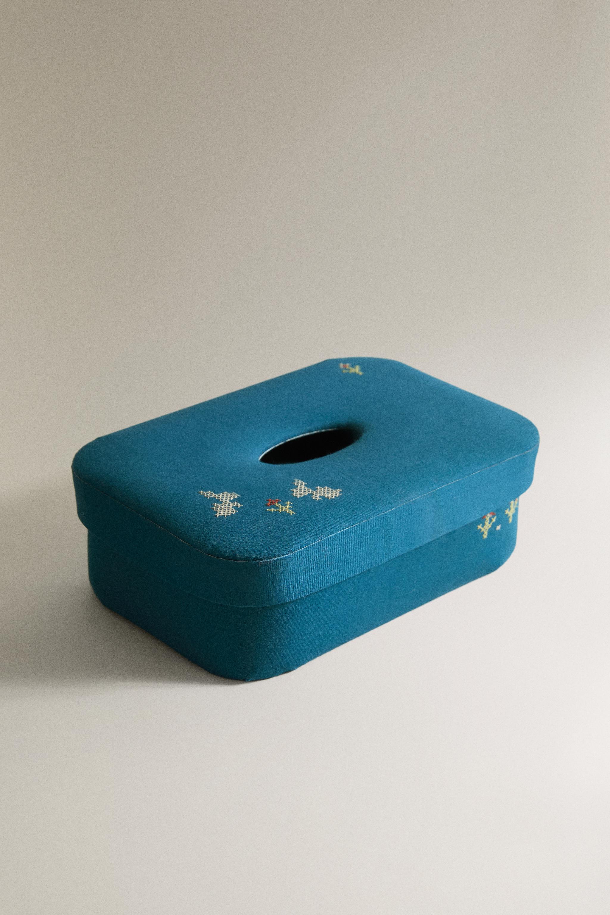 BUNNY WIPE HOLDER — Blue
