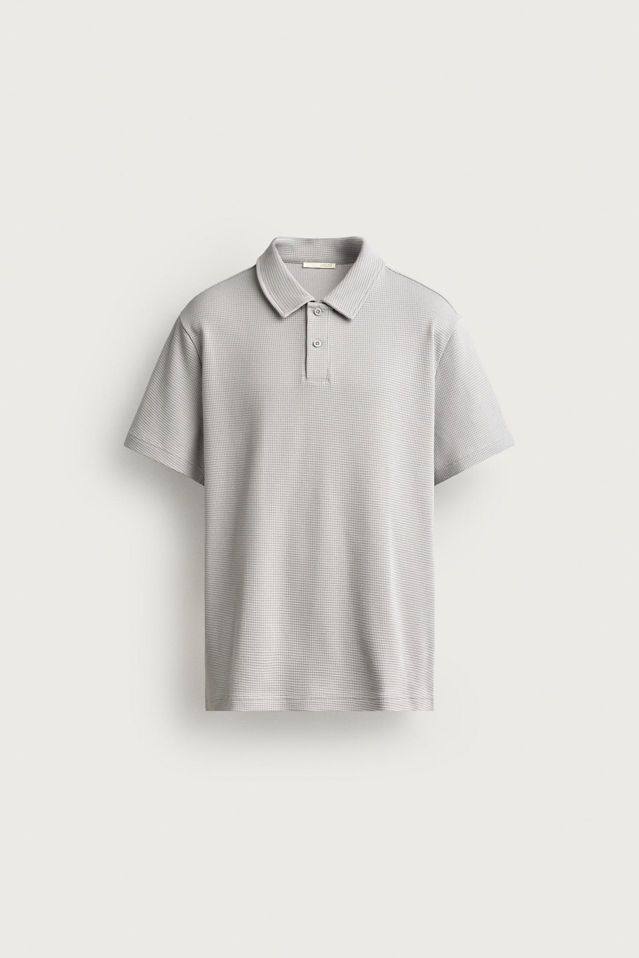 WAFFLE TEXTURED POLO SHIRT — Pearl gray