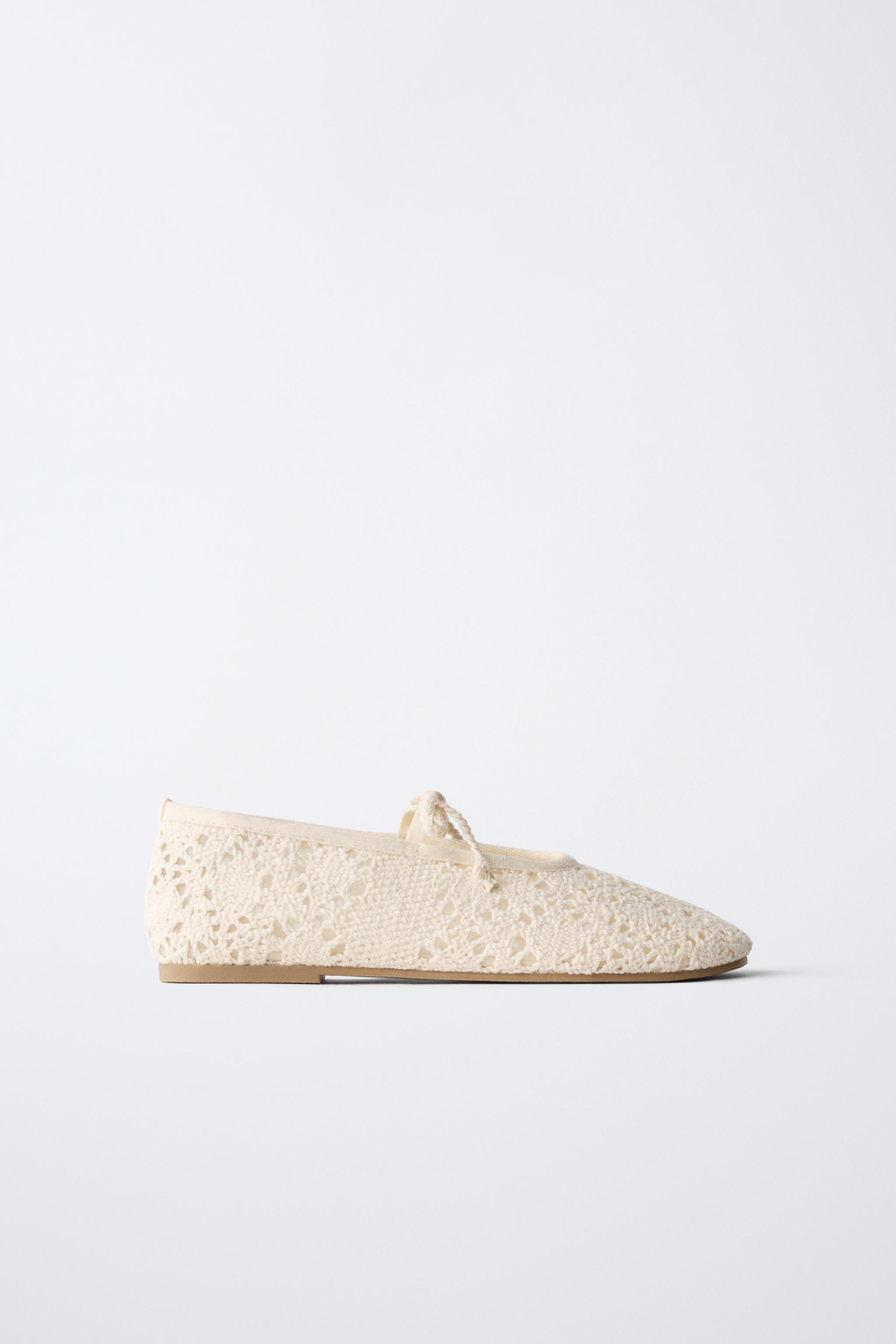CROCHET BALLET FLATS