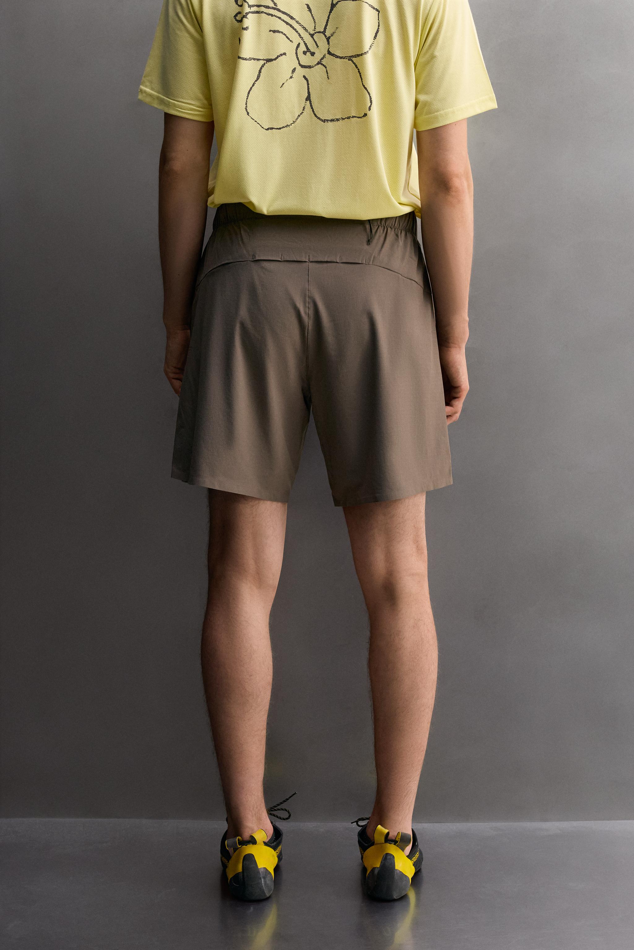 9" TRAINING SHORTS