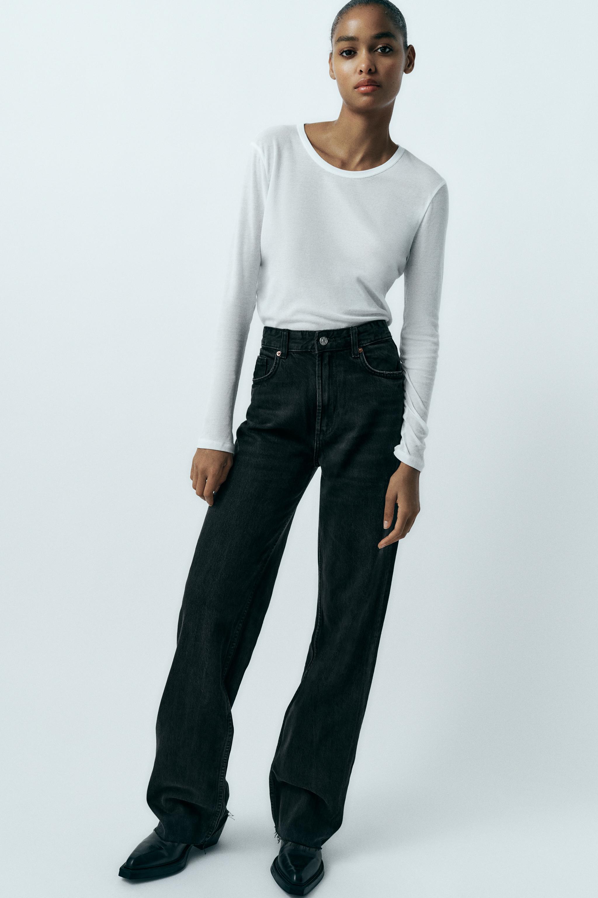 ✨🤍Elevate your style with the Zara High-Waist Pants! Crafted with pre