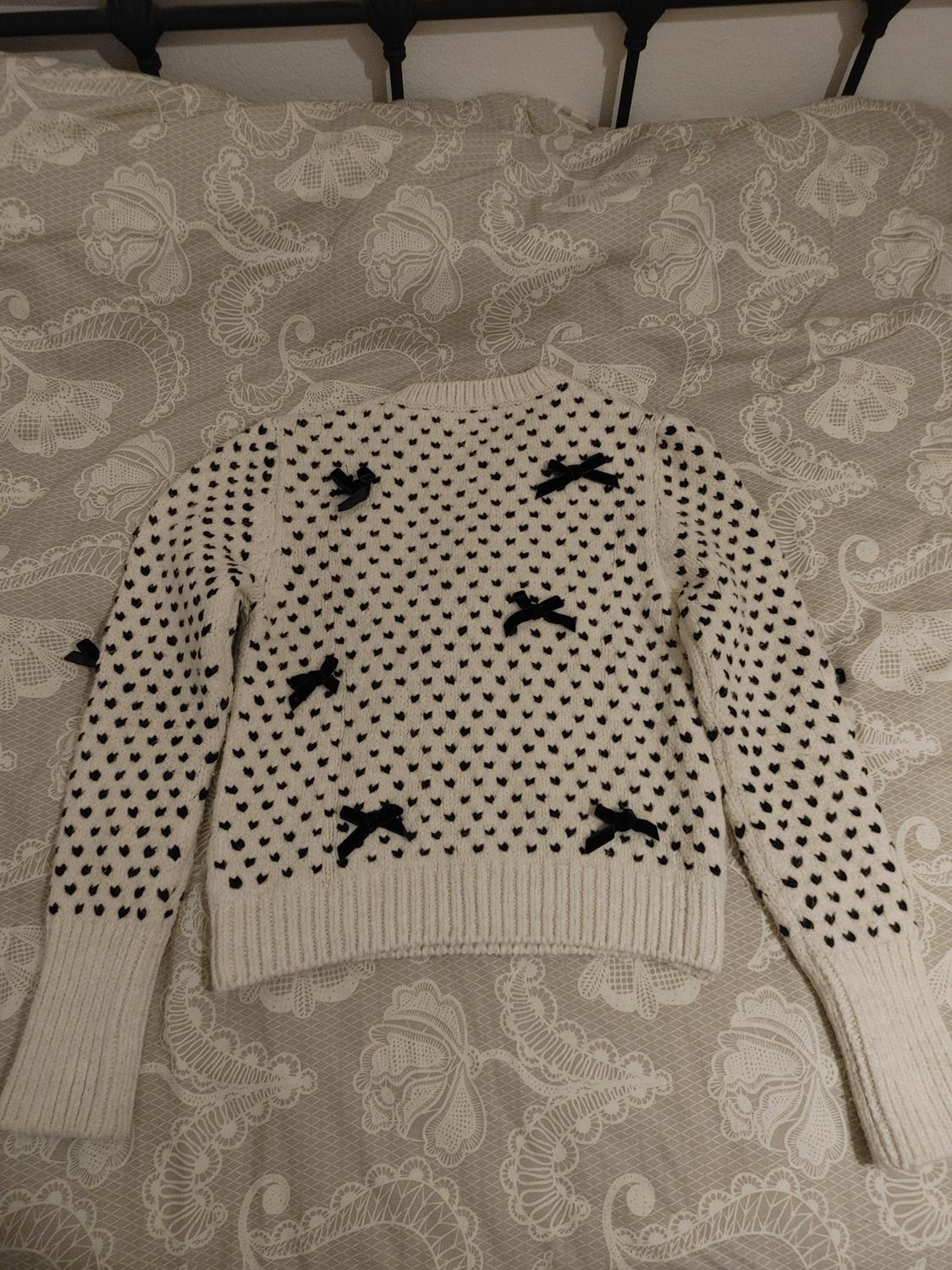 KNIT SWEATER WITH BOWS - Image 2