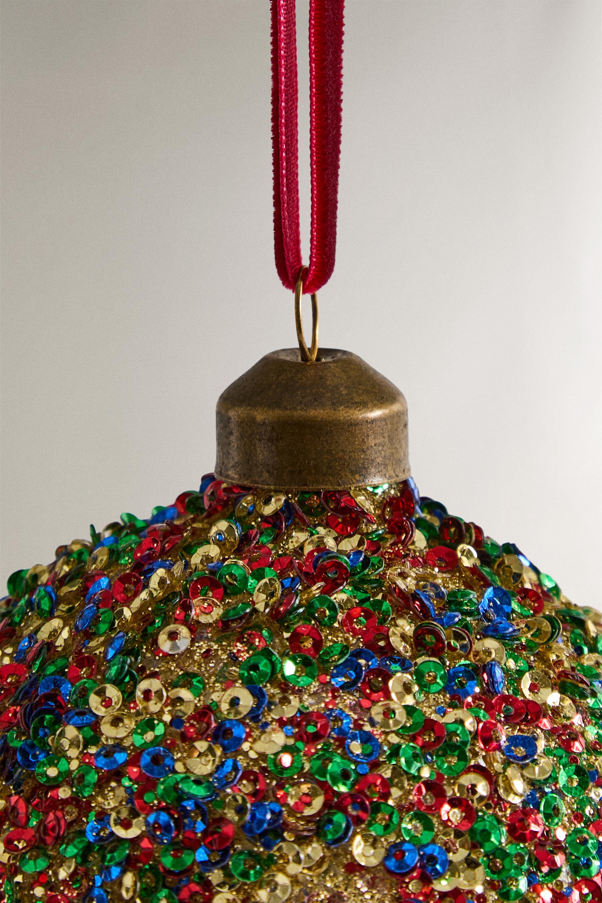 MULTICOLORED BALL CHRISTMAS TREE ORNAMENT
