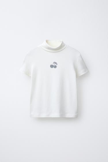 T-SHIRT À COL ROULÉ CERISES - Écru de Zara - Image 0