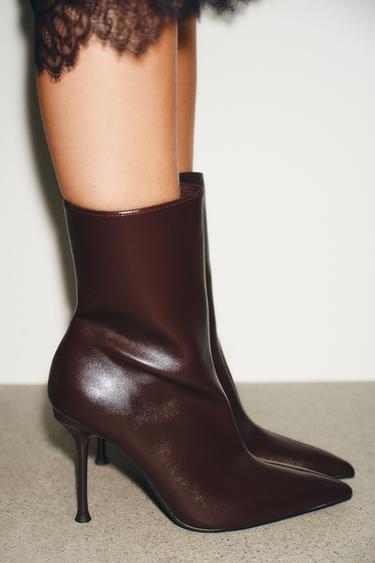 BOTTINES À TALONS FINS - Marron de Zara - Image 1