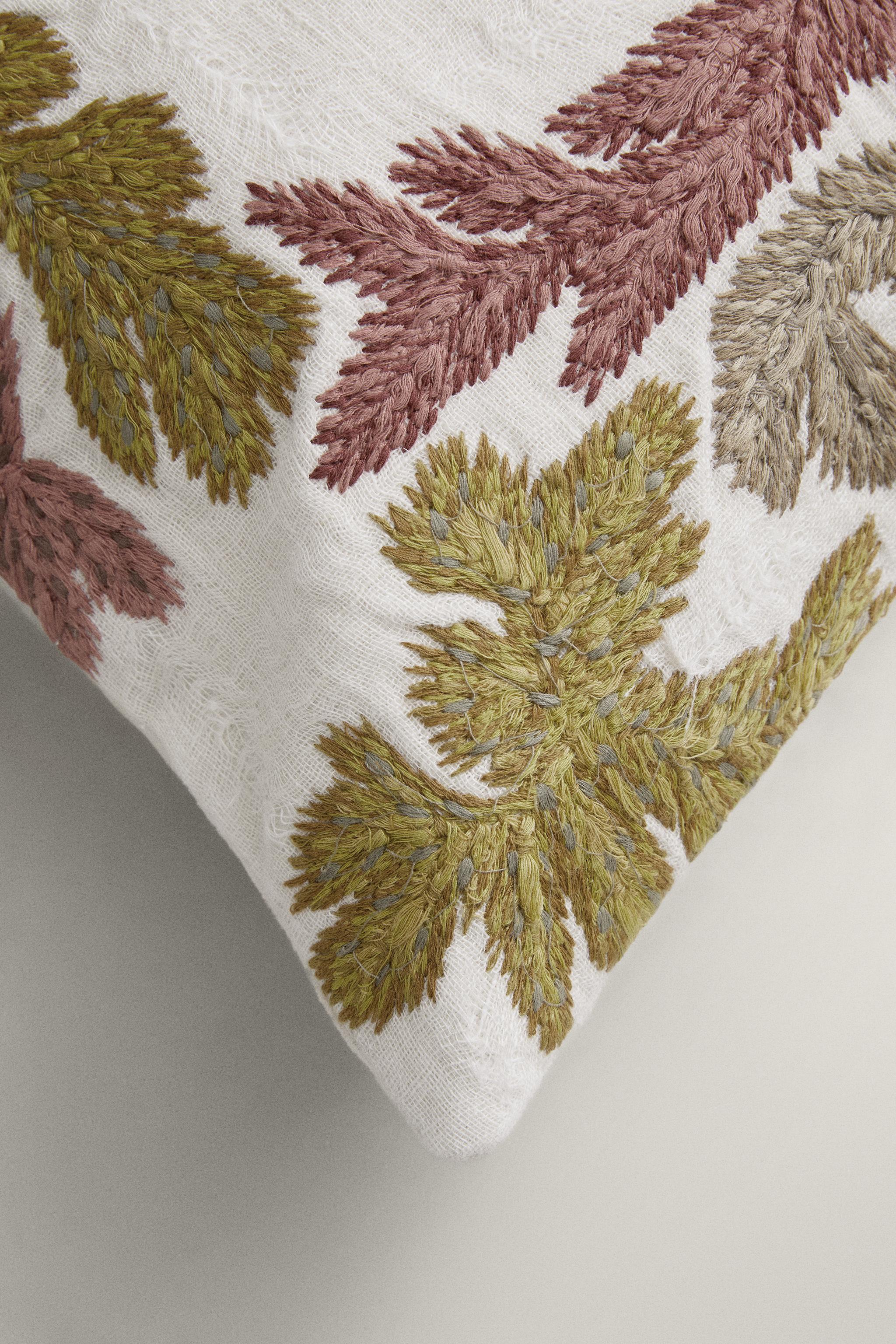 LEAF EMBROIDERY THROW PILLOW COVER — Ecru