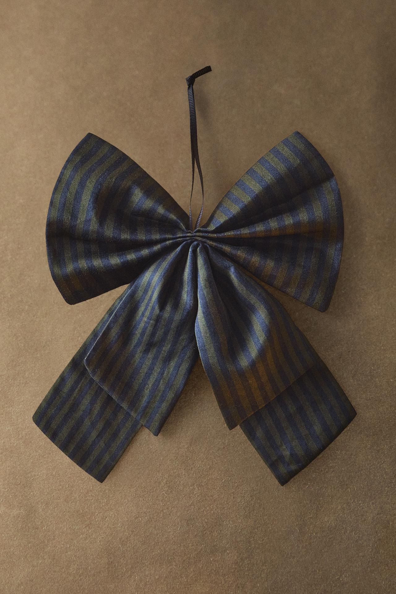 STRIPED BOW CHRISTMAS ORNAMENT — Green