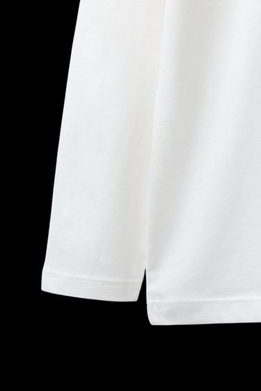 T-SHIRT MIT SCHRIFTZUG - Cremefarben von Zara