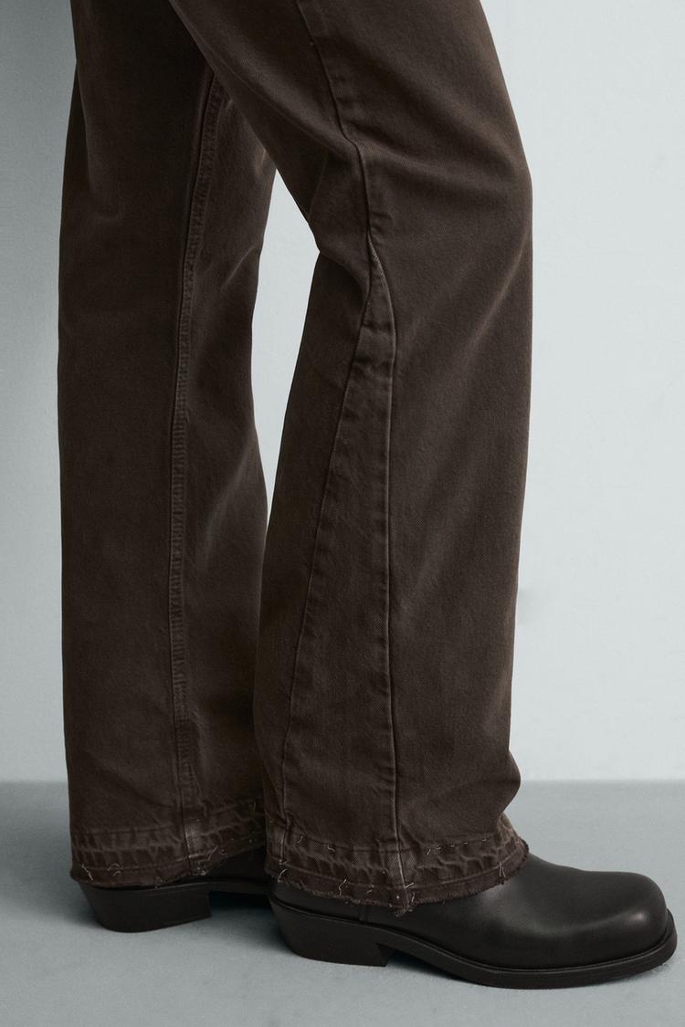 JEANS DE CORTE RECTO 7