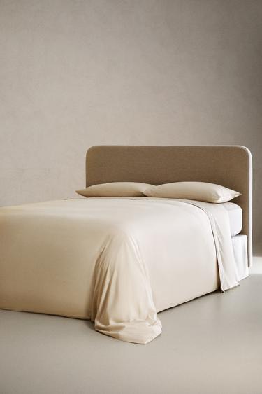 SATEEN FITTED SHEET | 30 CM HIGH (300 THREAD COUNT) - Ecru by Zara - Image 1