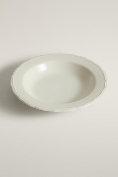 EARTHENWARE SOUP PLATE WITH RAISED-DESIGN EDGE — Ecru 2