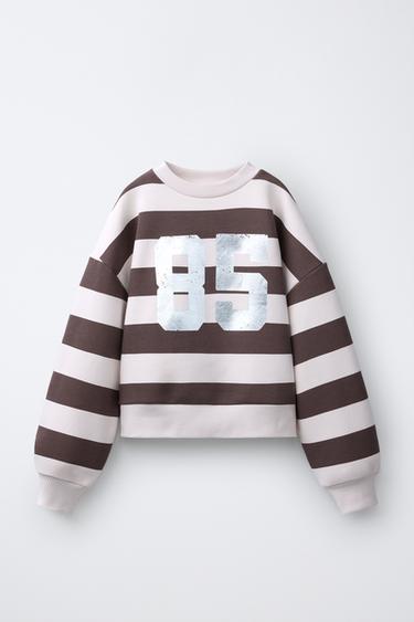 SUDADERA RAYAS Y NÚMERO - Marrón de Zara