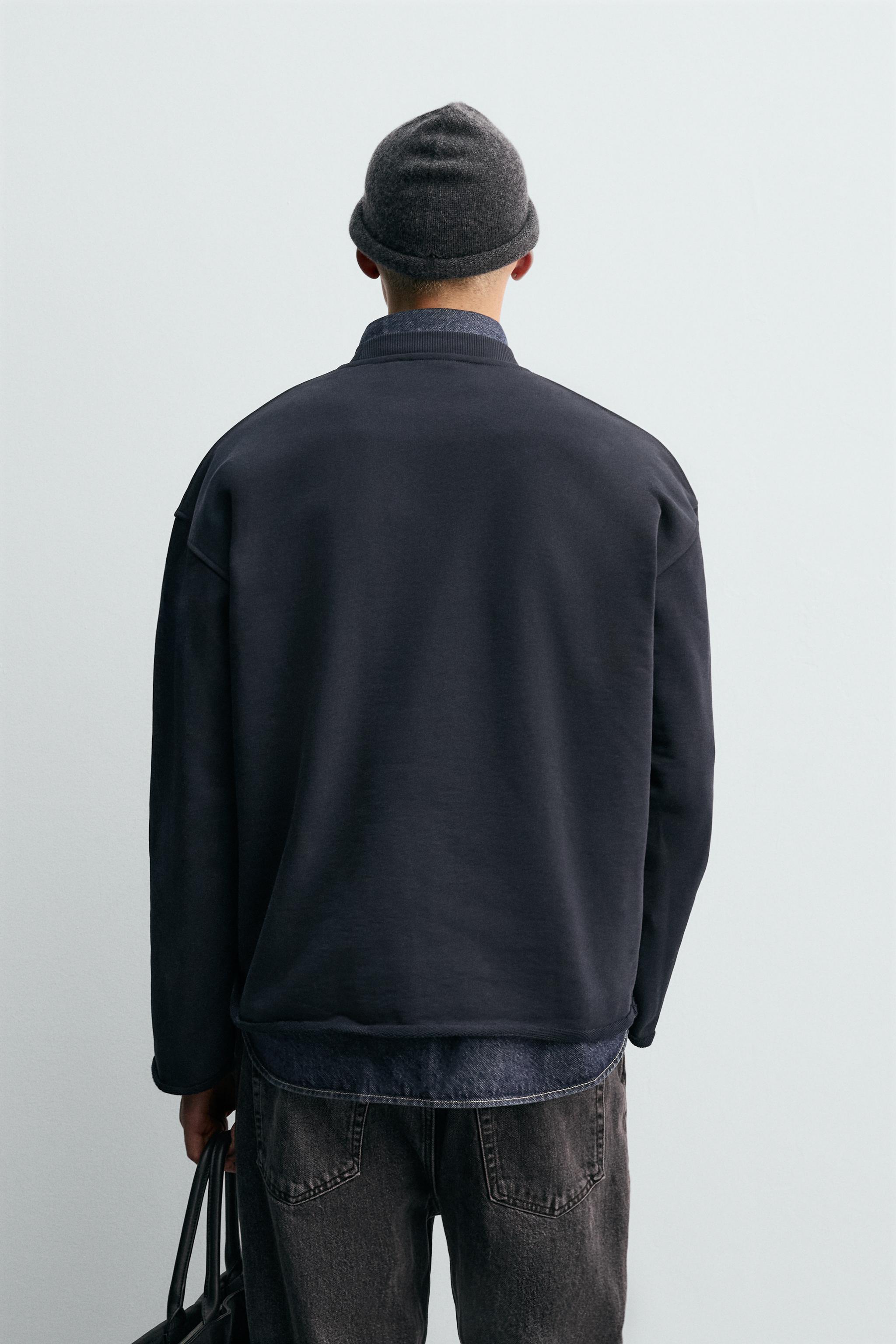 CREW NECK SWEATSHIRT WITH IRREGULAR FINISH
