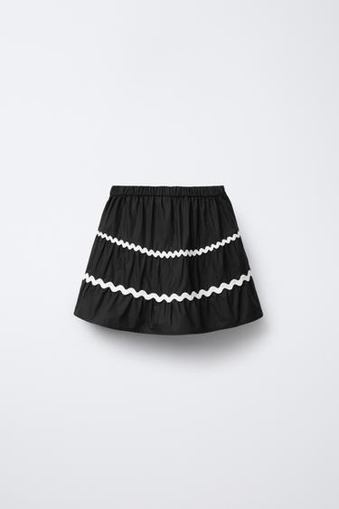 JUPE-SHORT EN POPELINE À ONDULATIONS - Noir de Zara - Image 1