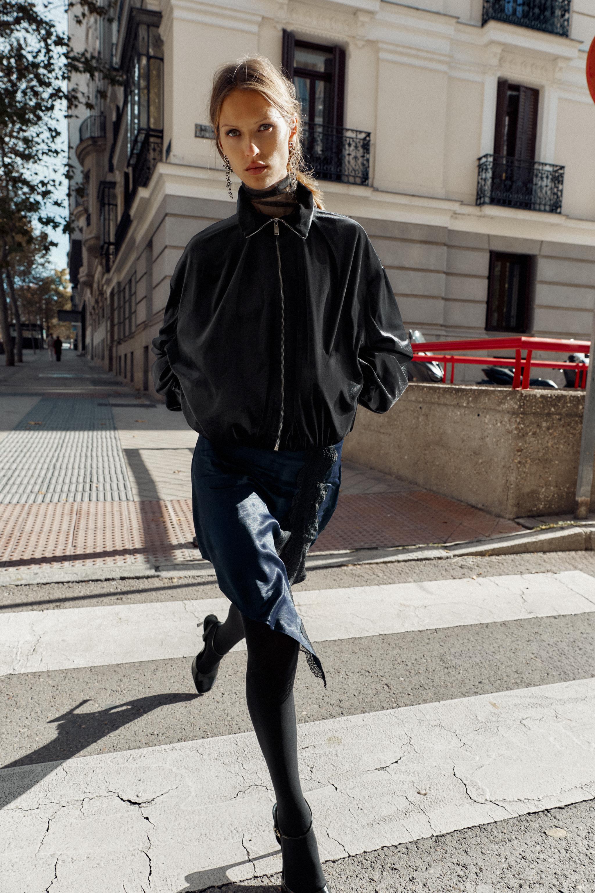 VELVET BOMBER JACKET