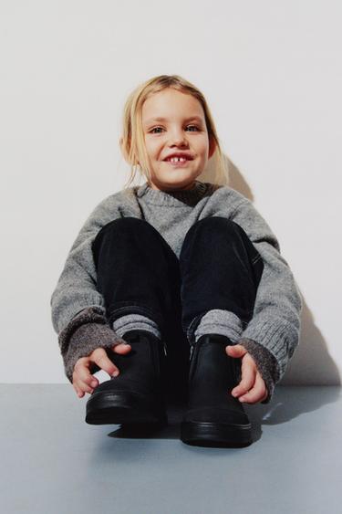 RUBBERISED BOOTS - Black by Zara