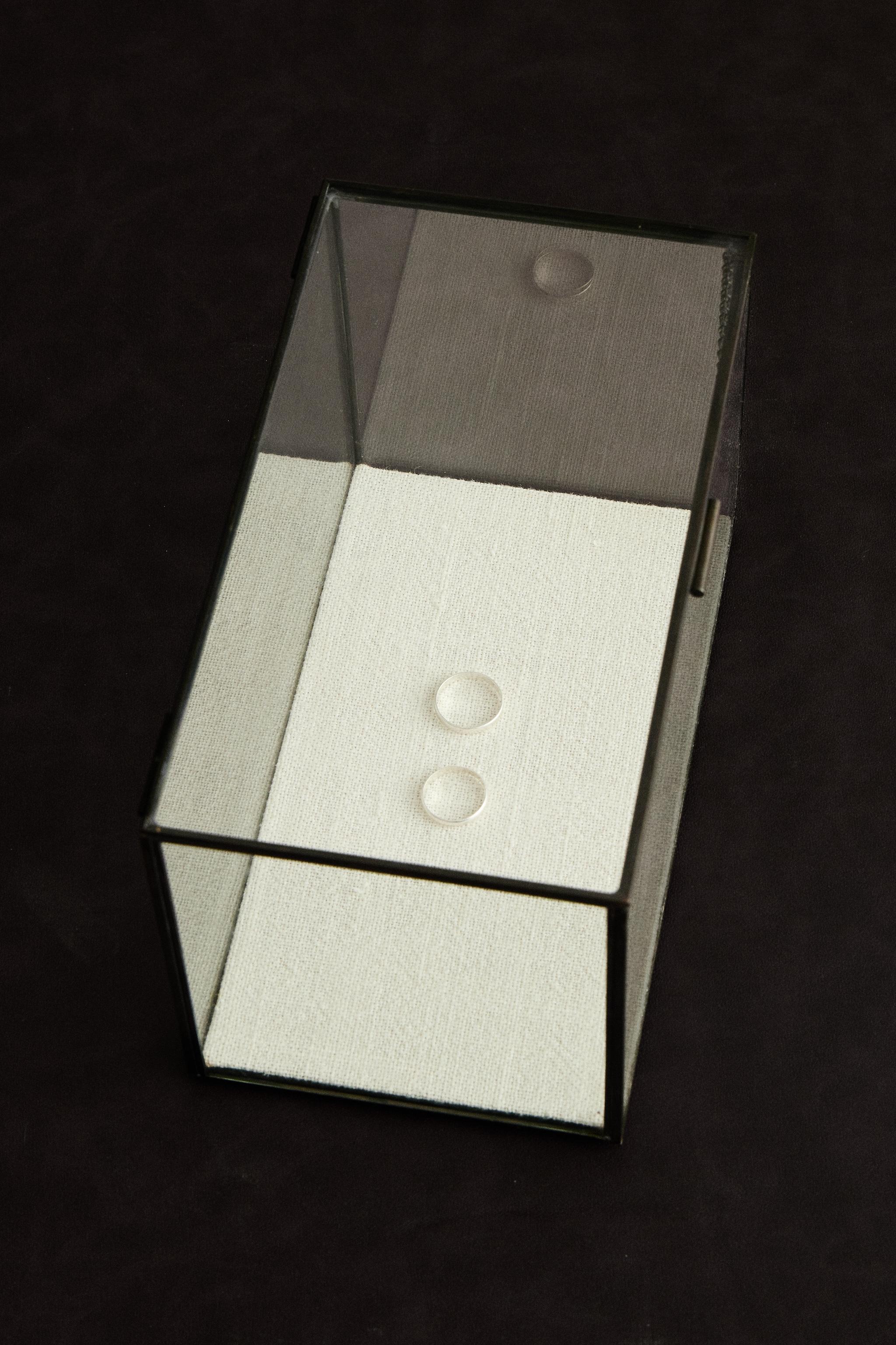 BOÎTE À BIJOUX CONTOUR MÉTAL NOIR