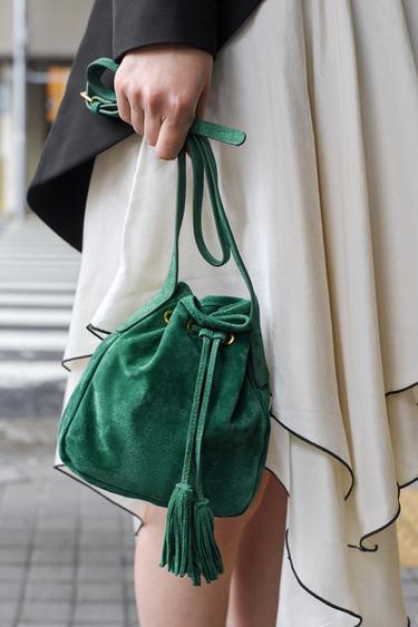 MINI BANDOLERA FRUNCIDA PIEL - Verde de Zara