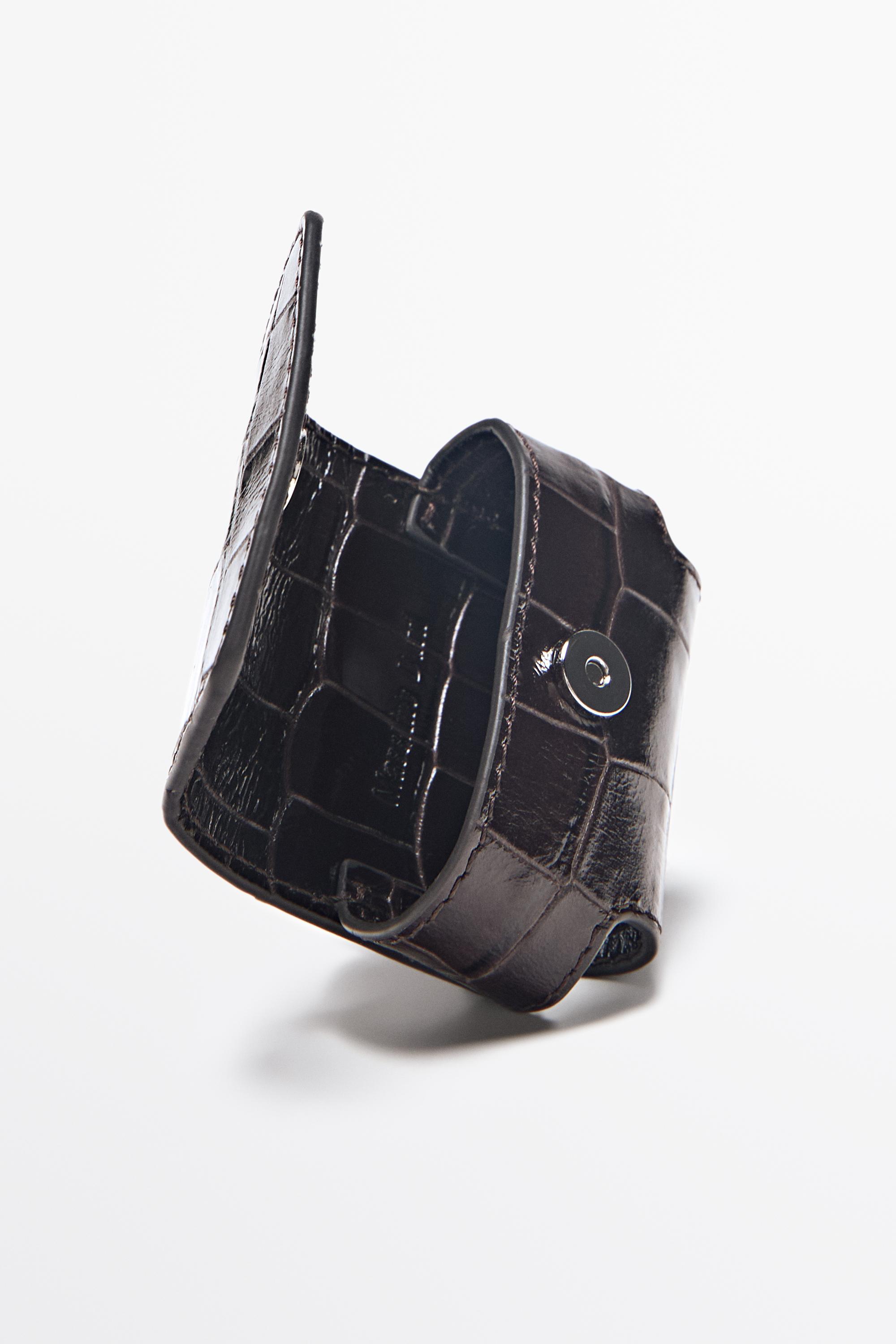 Crocodile-textured leather AirPods case
