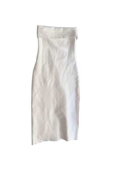 WEISSES MIDIKLEID AUS RIPPSTRICK