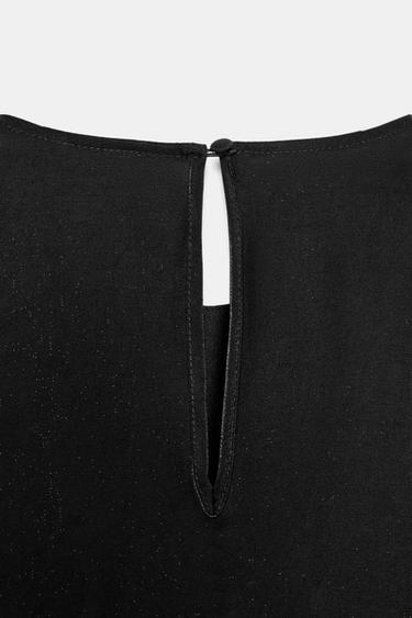 BLOUSE À VOLANTS EN TISSU BRILLANT - Noir de Zara - Image 7
