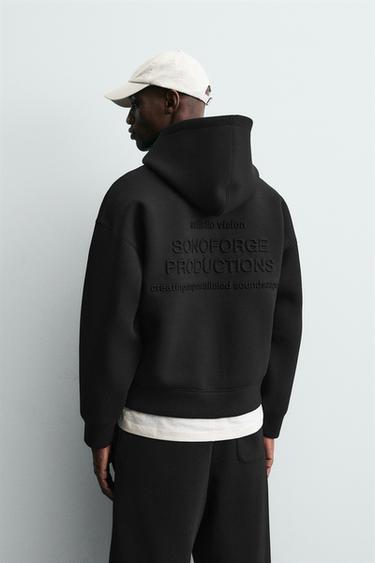 SWEAT EFFET NÉOPRÈNE TEXTE EN RELIEF - Noir de Zara - Image 2