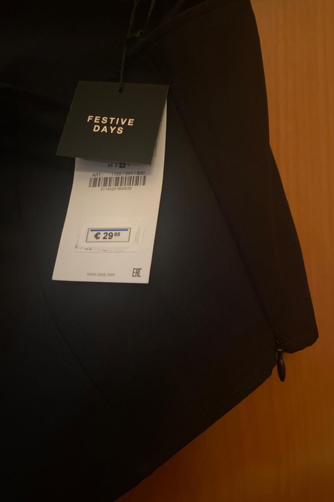 ASYMMETRIC TOP WITH BEADED COLLAR - Image 3