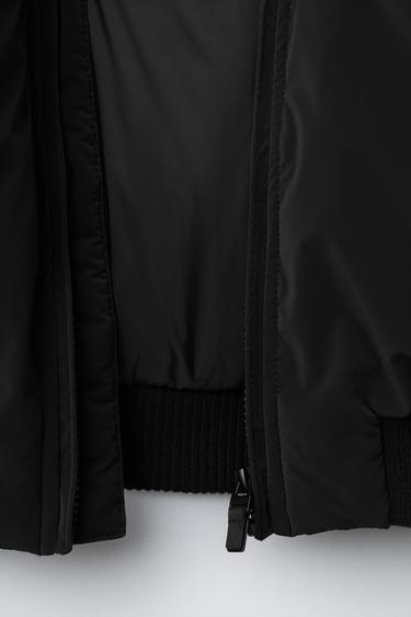 BLOUSON BOMBER GOMMÉ À CAPUCHE EN MOLLETON AMOVIBLE - Noir de Zara - Image 8