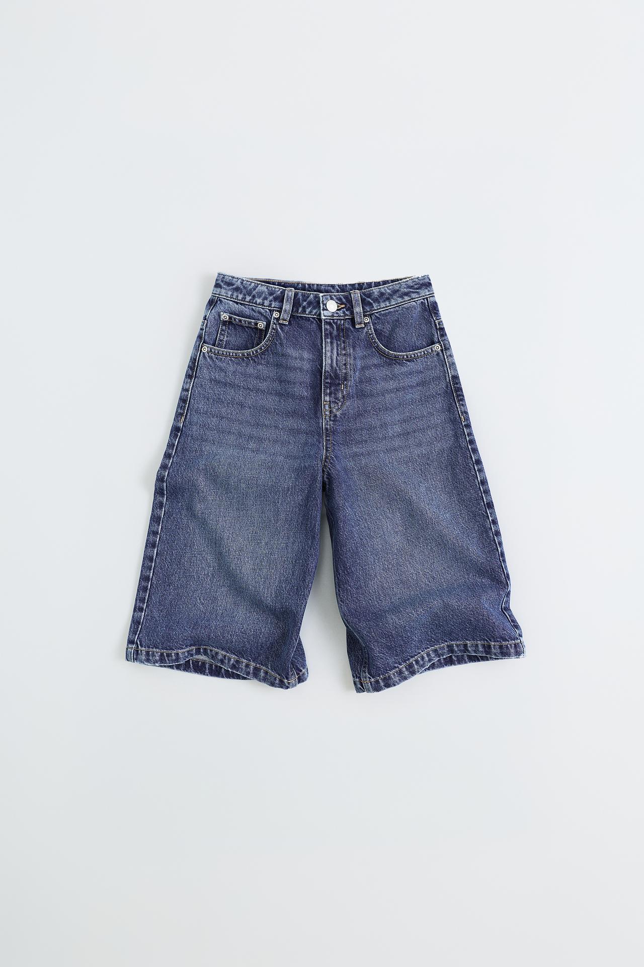 FRUIT OF THE LOOM™ LONG DENIM BERMUDA SHORTS — Blue