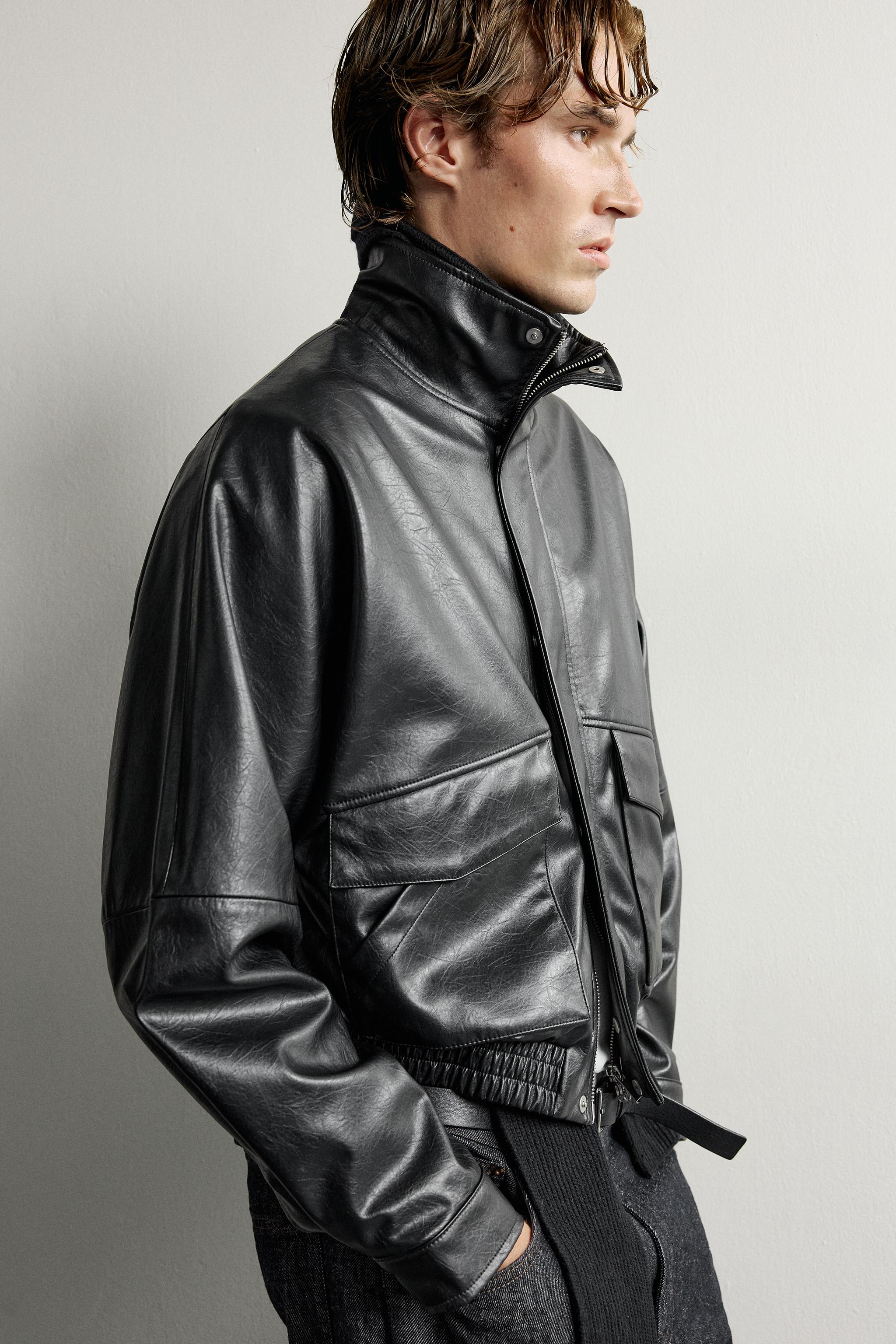 FAUX LEATHER CROPPED FIT JACKET