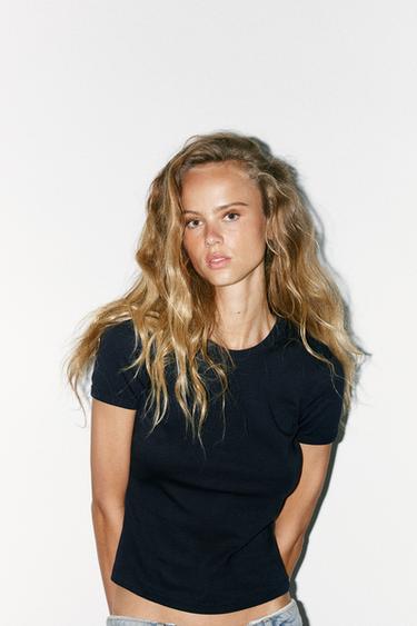 T-SHIRT WITH BACK SEAM - Navy blue by Zara
