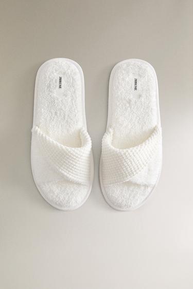 PANTOUFLES À BOUT OUVERT EN TISSU ÉPONGE - Blanc de Zara - Image 2
