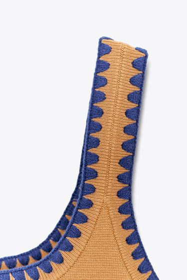 TOP EN MAILLE BRODERIES EN CONTRASTE - Camel moyen de Zara - Image 4