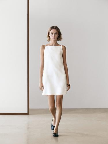 Vestido mini fluido - Blanco de Zara