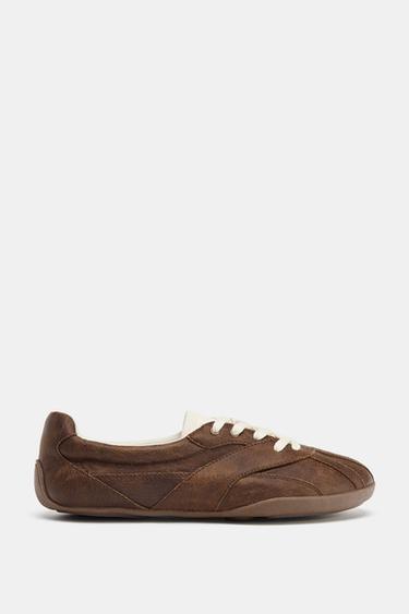 ZAPATILLAS DEPORTIVAS - Marrón de Zara