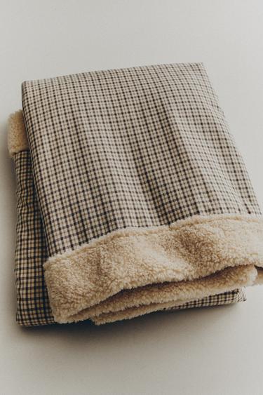 SMALL CHECK PET THROW - Ecru by Zara