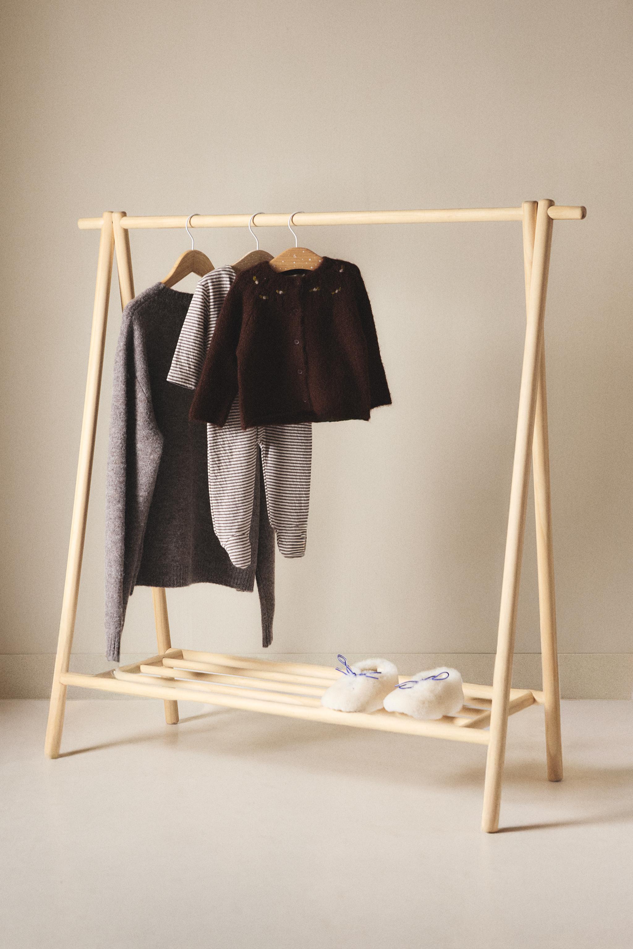 PORTEMANTEAU EN BOIS