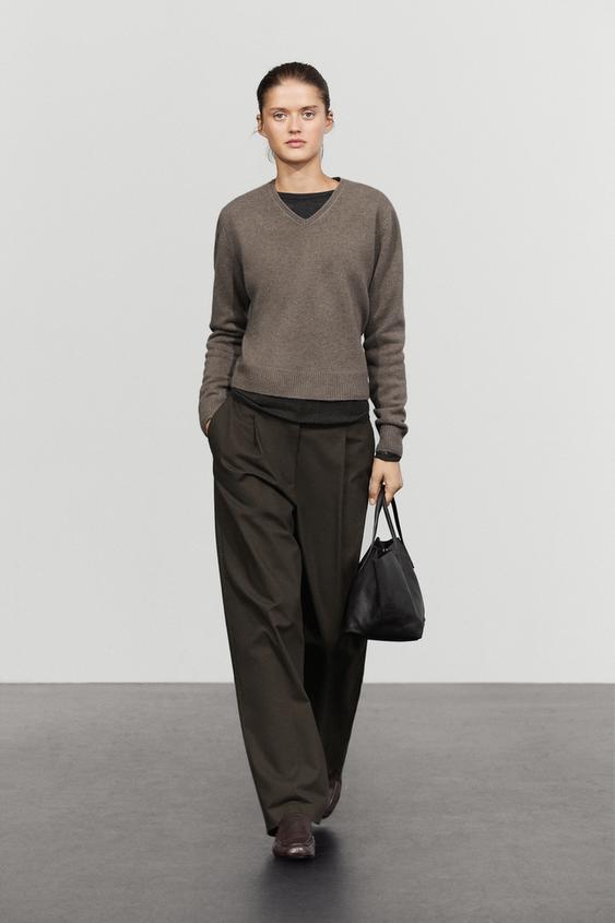 Zara 100% wool V-neck knit sweater - Black gold - Image 0